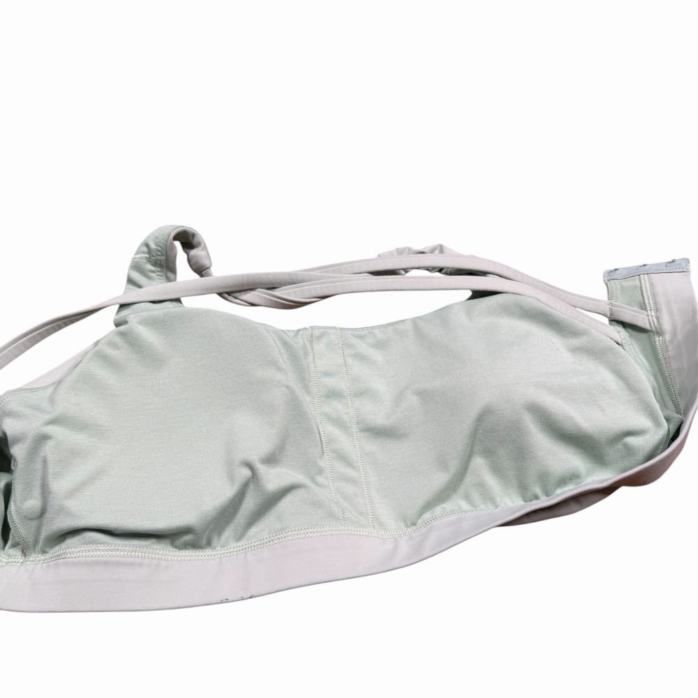 Lululemon Energy Adjustable Bra *Medium‎ Support, B–D Cups Creamy Mint Sz 10 - Picture 4 of 10